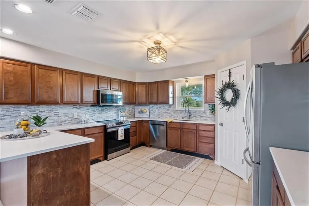 1414 CR 3651 Sandia, TX 78383
