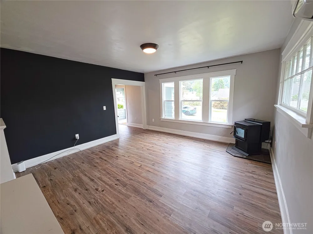 1002 Tecumseh Street Aberdeen, WA 98520
