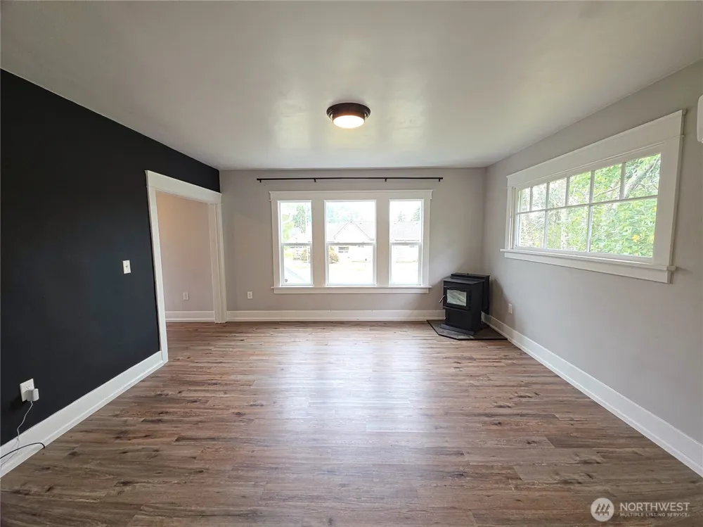 1002 Tecumseh Street Aberdeen, WA 98520