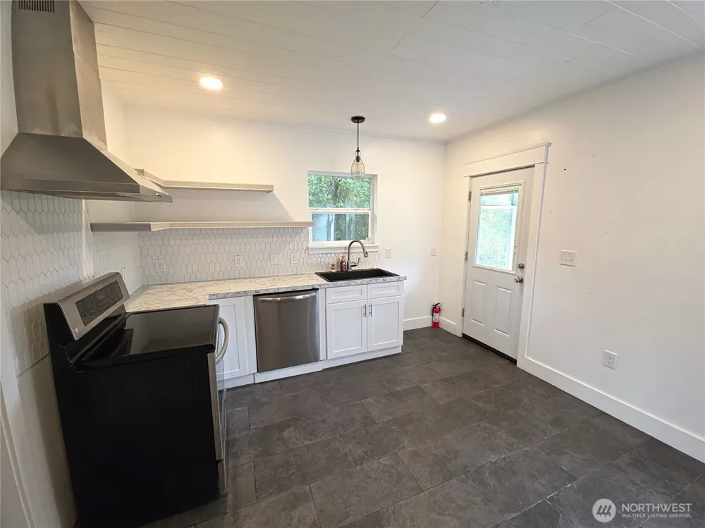 1002 Tecumseh Street Aberdeen, WA 98520