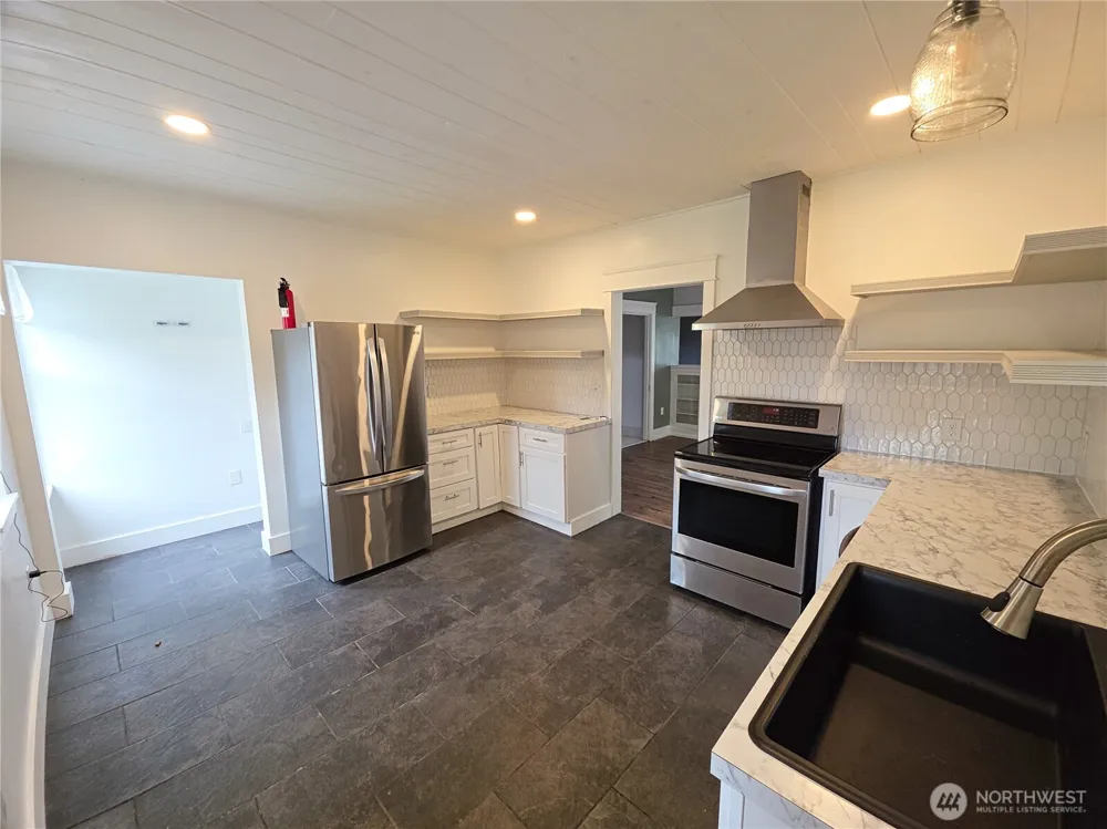 1002 Tecumseh Street Aberdeen, WA 98520