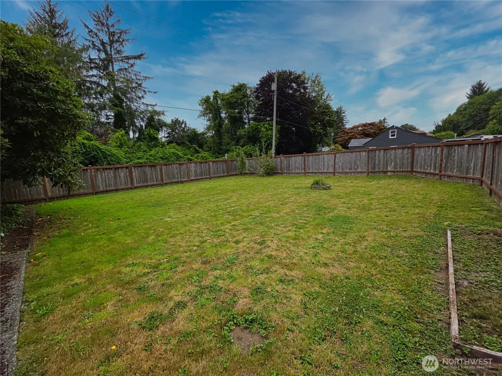 1002 Tecumseh Street Aberdeen, WA 98520
