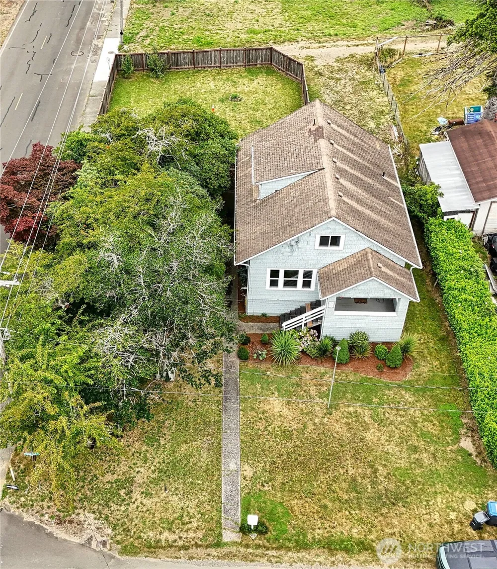 1002 Tecumseh Street Aberdeen, WA 98520