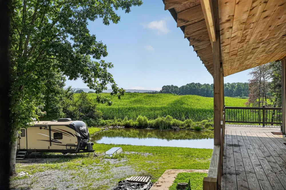 936 Stage Coach Road Palmer, TN 37365