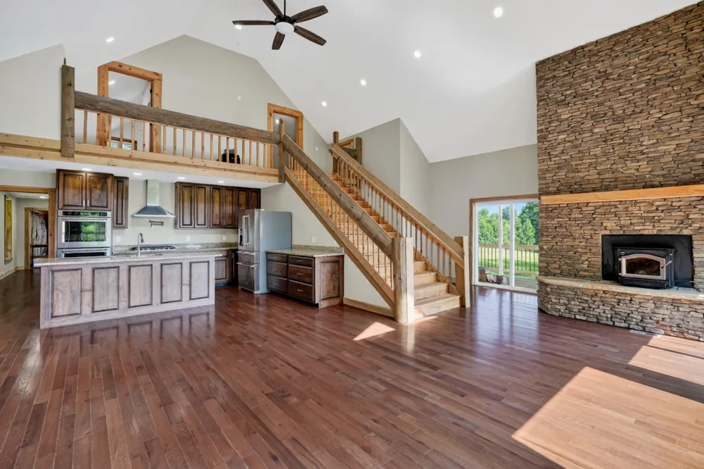 936 Stage Coach Road Palmer, TN 37365