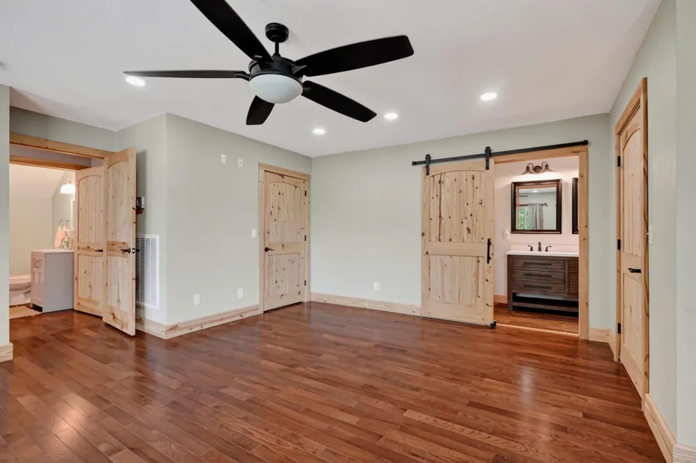 936 Stage Coach Road Palmer, TN 37365