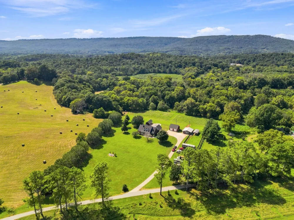 937 Creek Road Wildwood, GA 30757