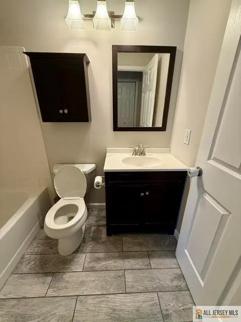 36 Fisher Drive #2724 Franklin, NJ 08823