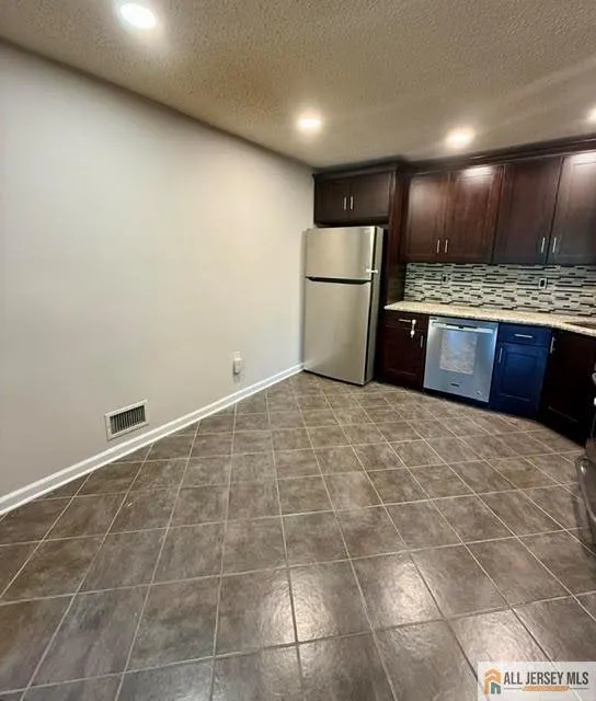 36 Fisher Drive #2724 Franklin, NJ 08823