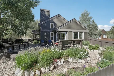 102 Blue Grouse Lane