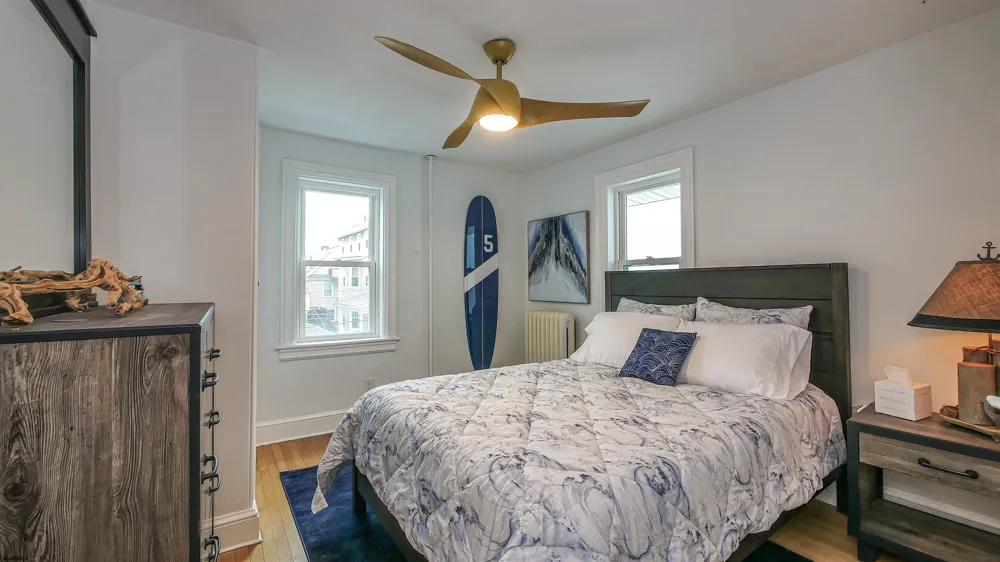 21 S Vassar Sq Ventnor, NJ 08406