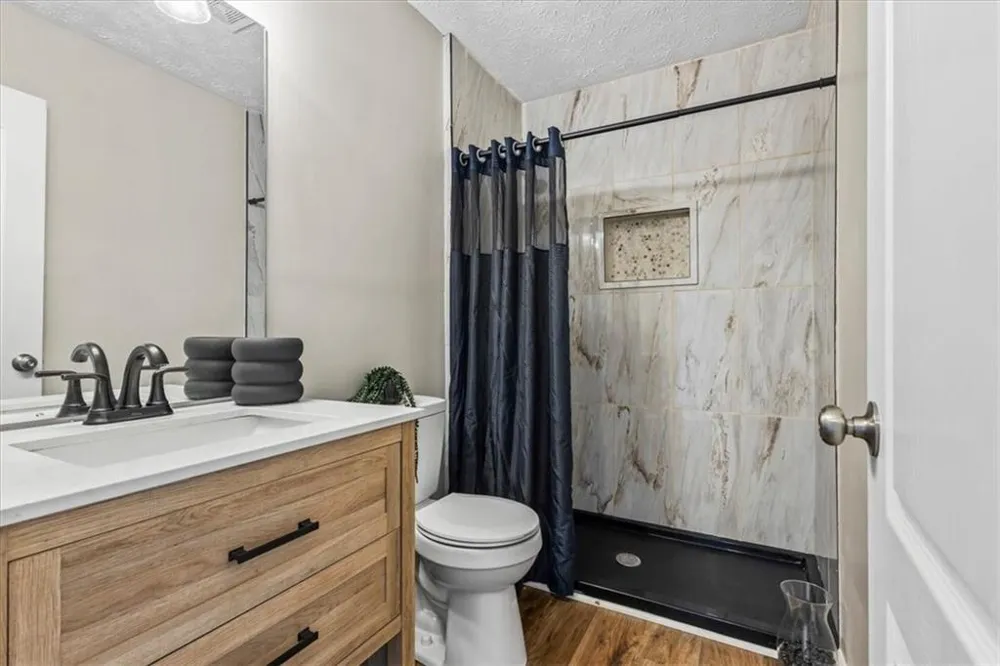5604 Rockingwood Lane Atlanta, GA 30349