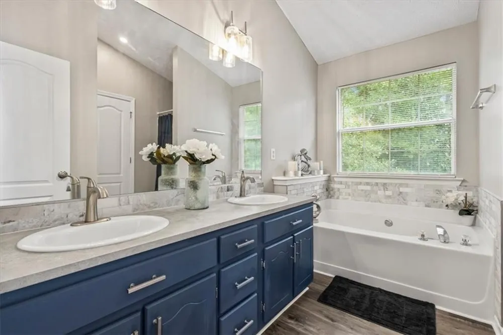 5604 Rockingwood Lane Atlanta, GA 30349