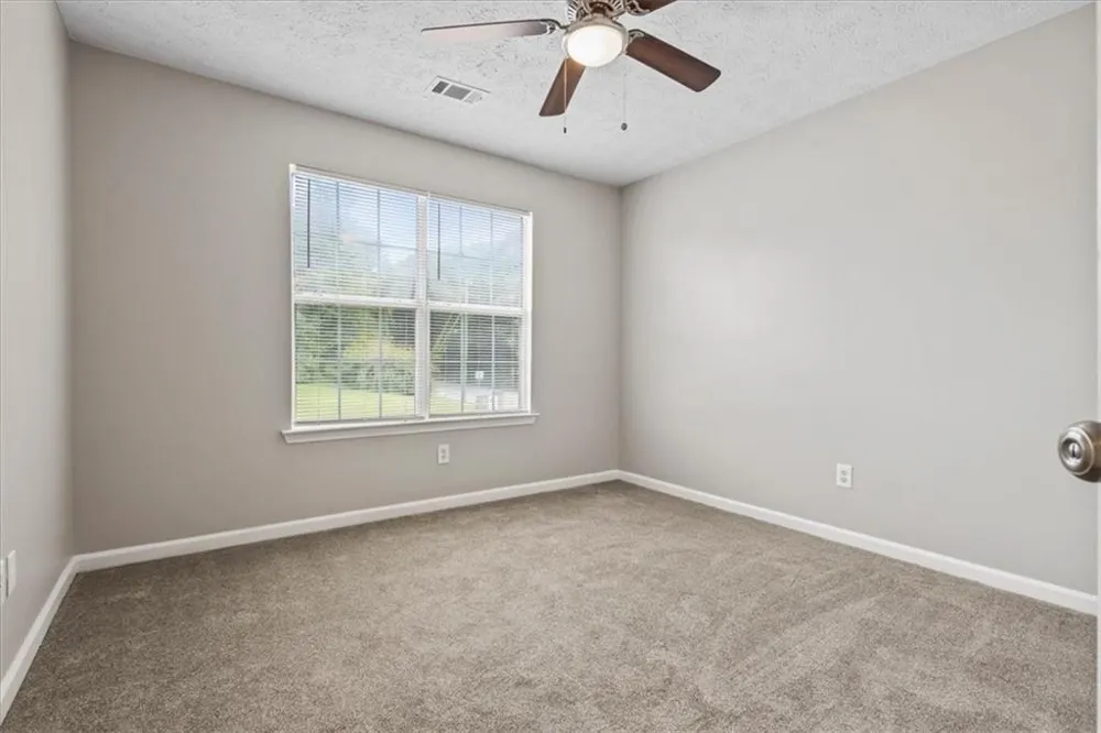5604 Rockingwood Lane Atlanta, GA 30349