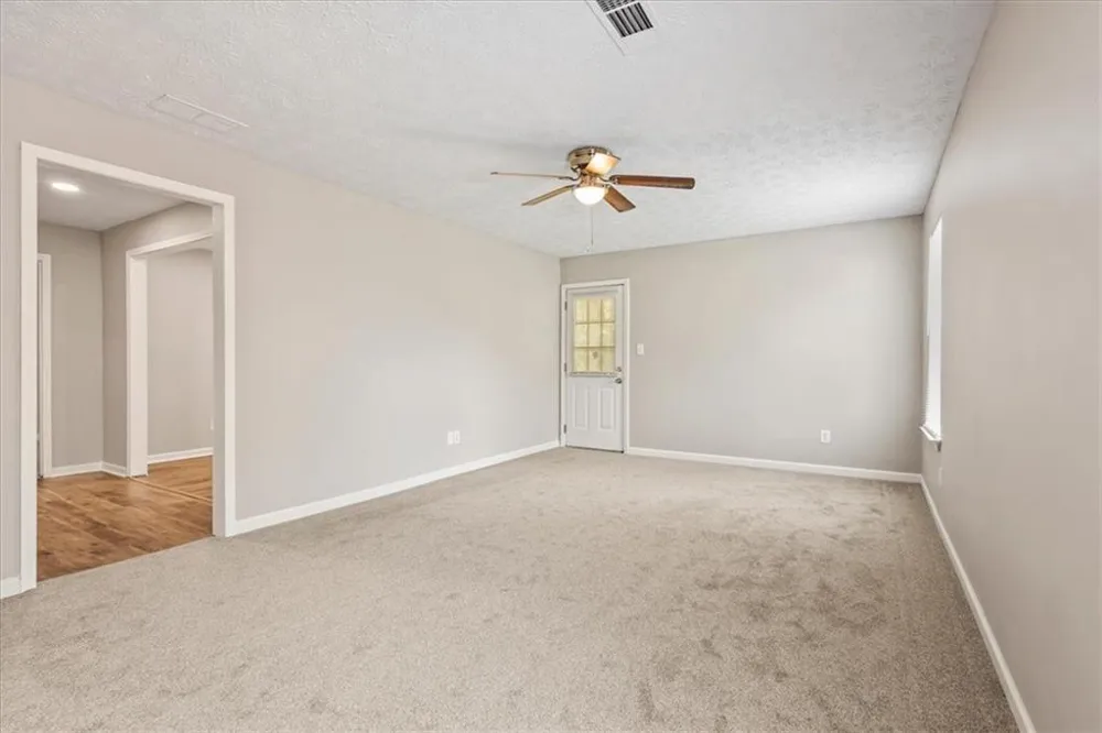 5604 Rockingwood Lane Atlanta, GA 30349