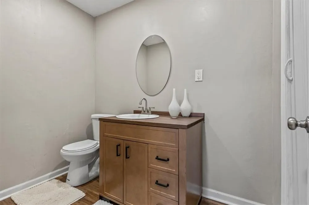 5604 Rockingwood Lane Atlanta, GA 30349