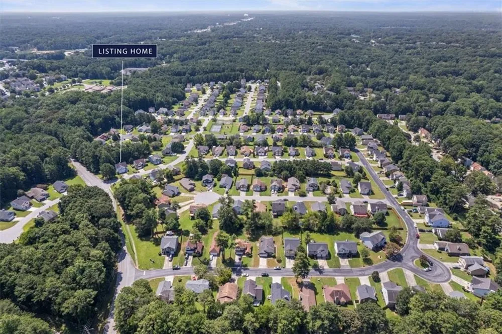 5604 Rockingwood Lane Atlanta, GA 30349