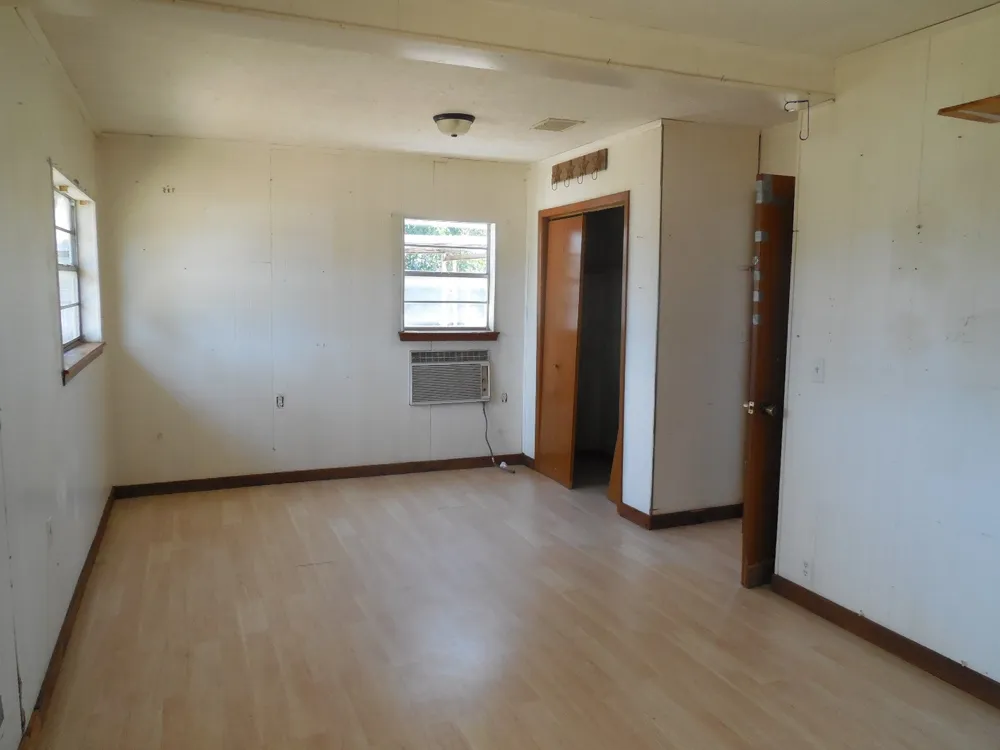 502 Travis Street Ranger, TX 76470