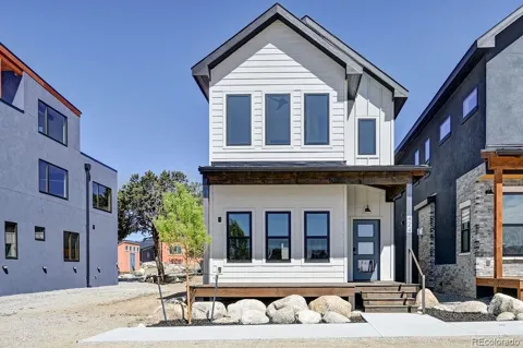 424 Pinon Street