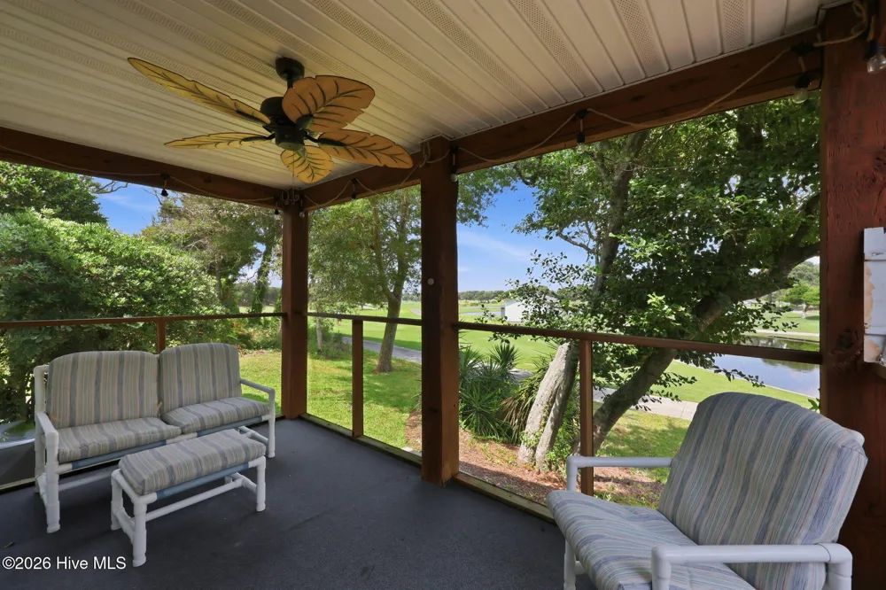 109 Oakleaf Drive Pine Knoll Shores, NC 28512