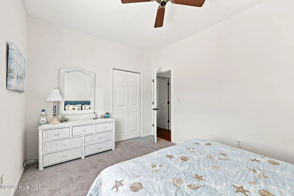 109 Oakleaf Drive Pine Knoll Shores, NC 28512