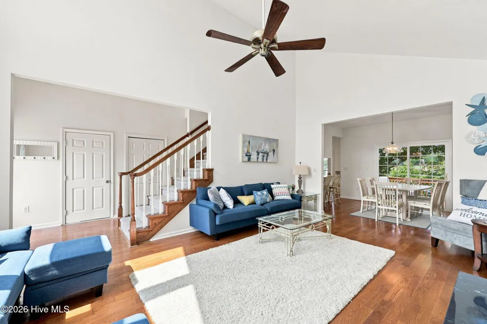 109 Oakleaf Drive Pine Knoll Shores, NC 28512