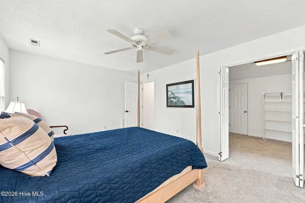 109 Oakleaf Drive Pine Knoll Shores, NC 28512