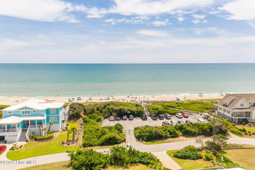 109 Oakleaf Drive Pine Knoll Shores, NC 28512
