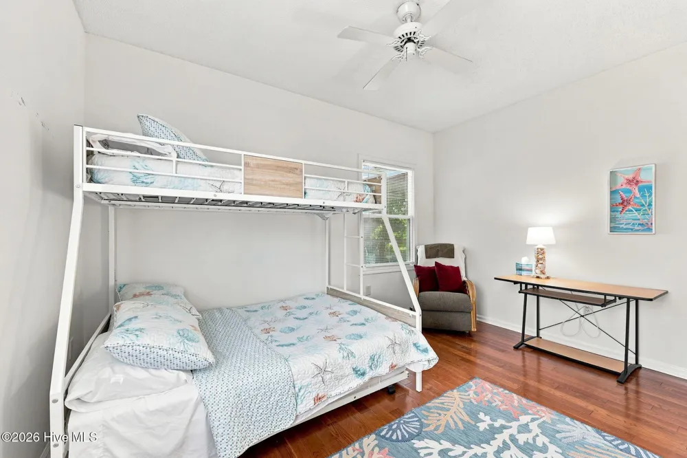 109 Oakleaf Drive Pine Knoll Shores, NC 28512