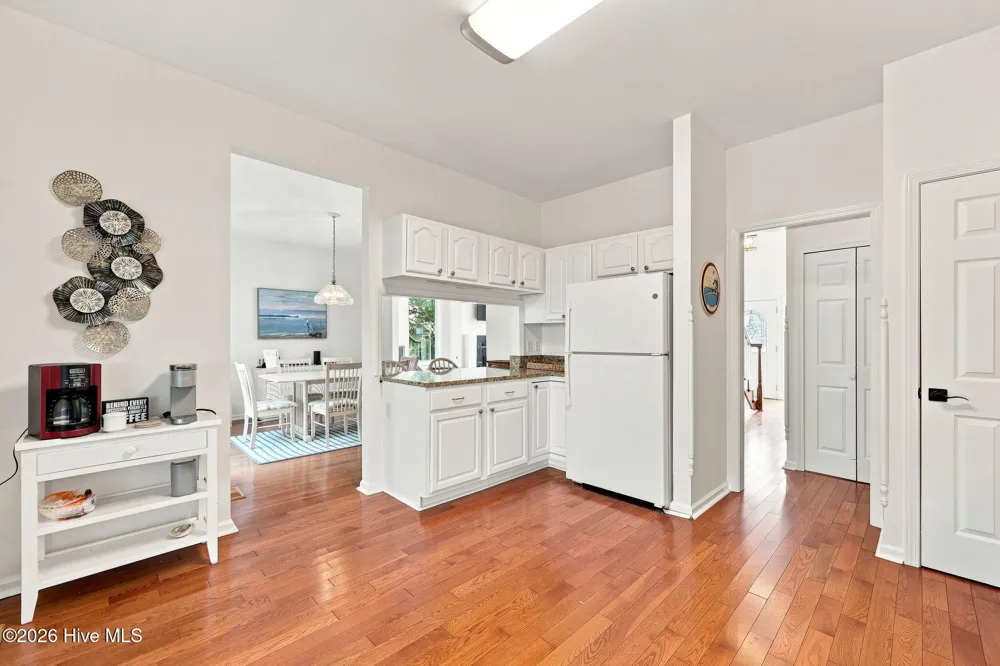 109 Oakleaf Drive Pine Knoll Shores, NC 28512
