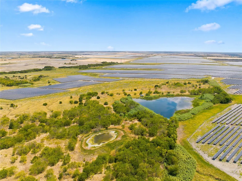HCR 3161 Abbott, TX 76621