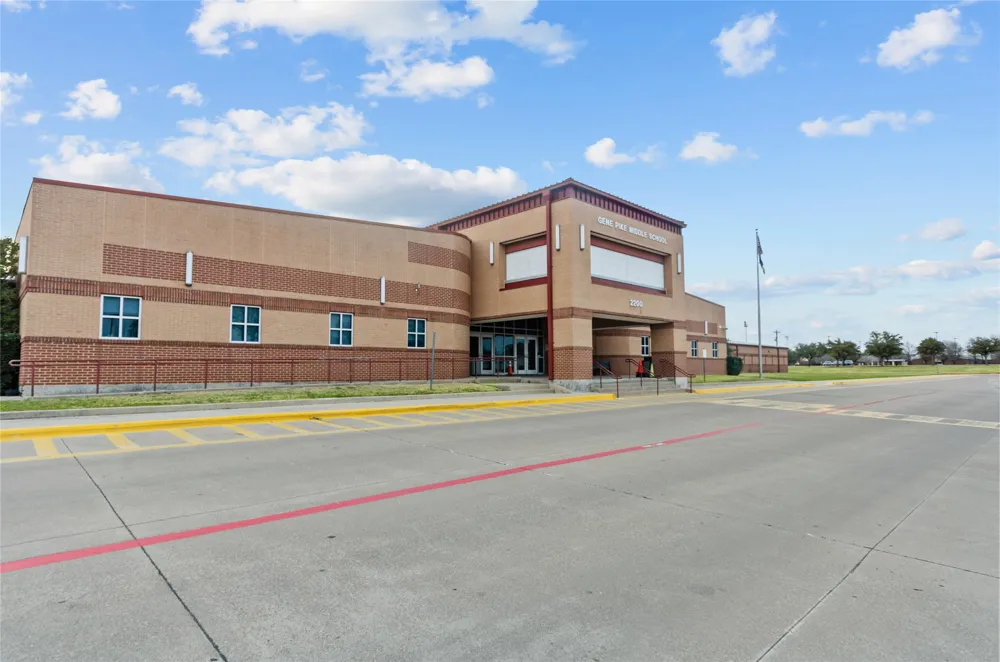 120 Rockwood Lane Justin, TX 76247