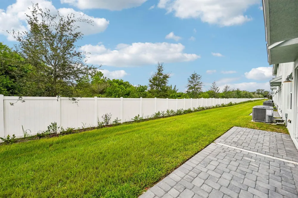 658 Salisbury Circle Fort Pierce, FL 34982