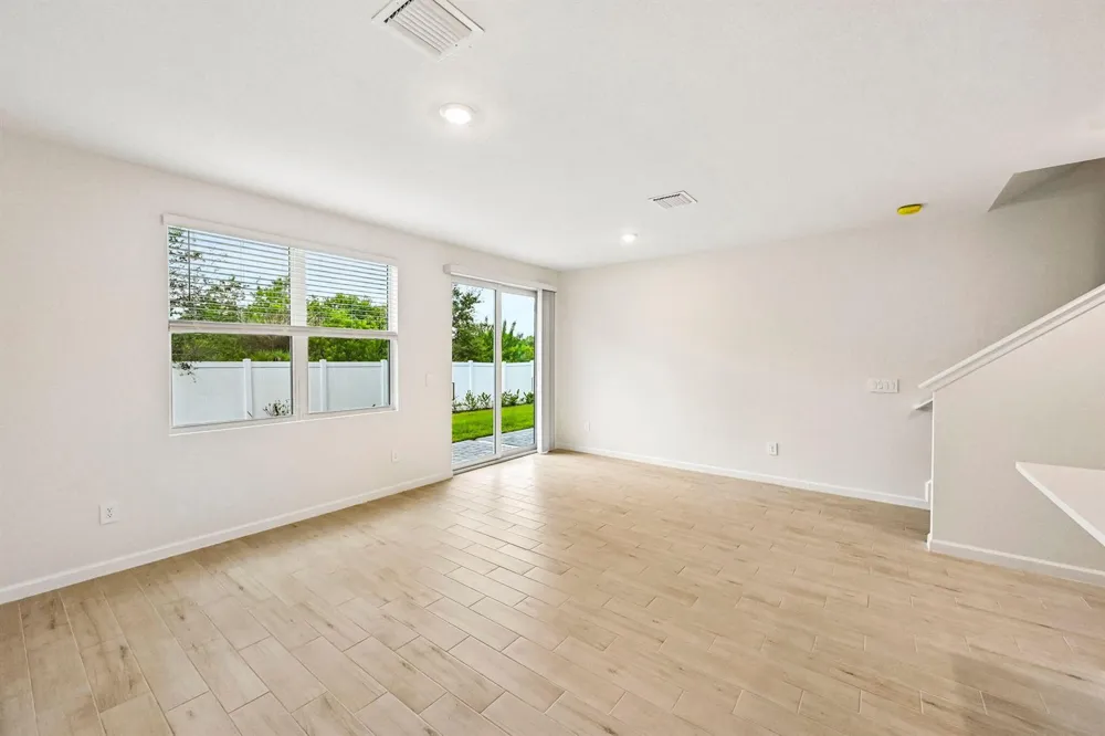 658 Salisbury Circle Fort Pierce, FL 34982