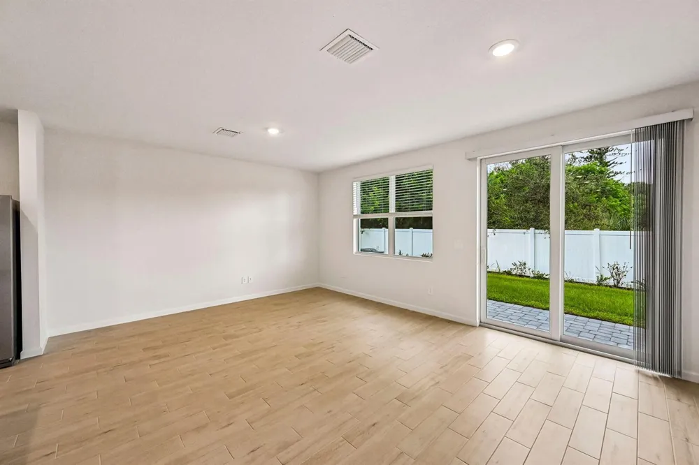 658 Salisbury Circle Fort Pierce, FL 34982