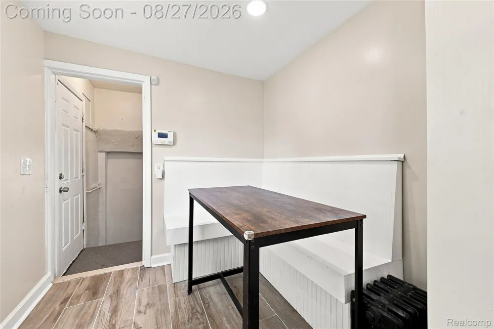 4697 Kingston Street Dearborn Heights City, MI 48125