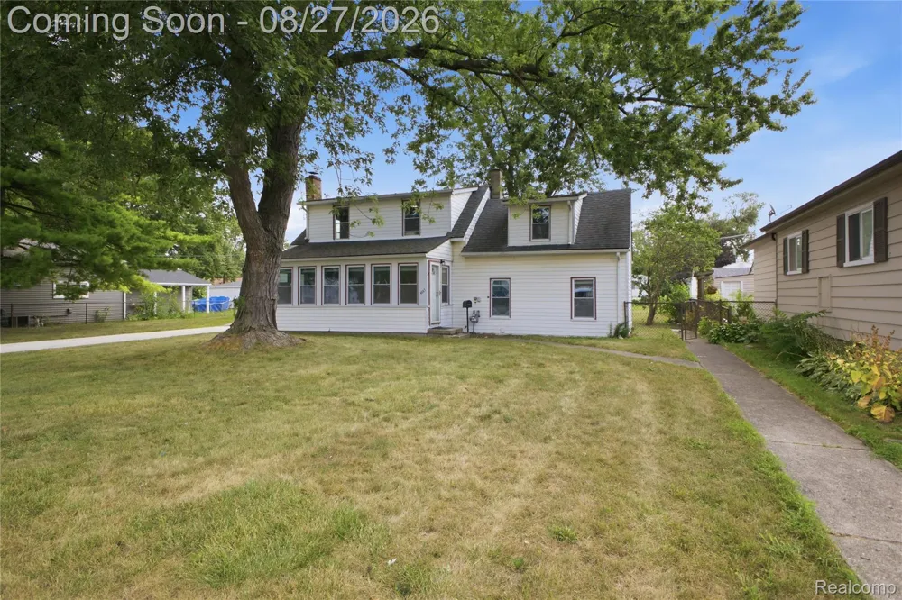 4697 Kingston Street Dearborn Heights City, MI 48125
