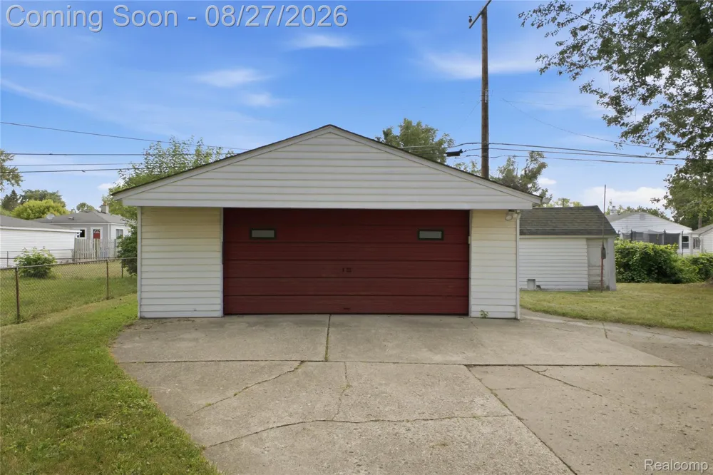 4697 Kingston Street Dearborn Heights City, MI 48125