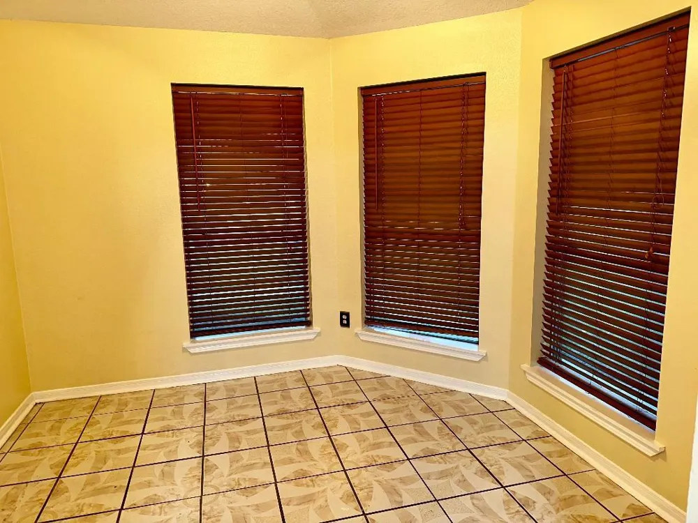 1375 Hitchin Lane Channelview, TX 77530