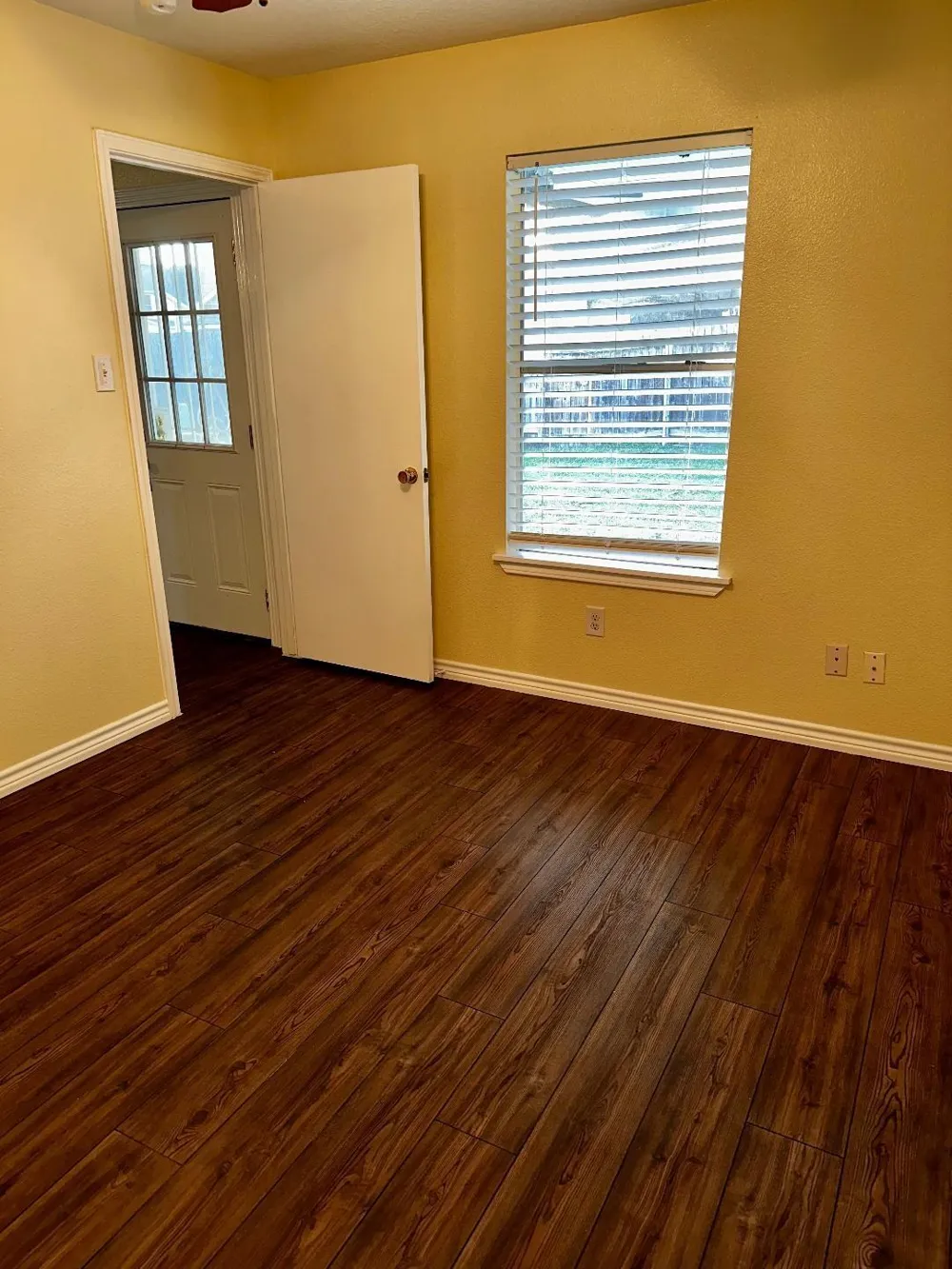 1375 Hitchin Lane Channelview, TX 77530