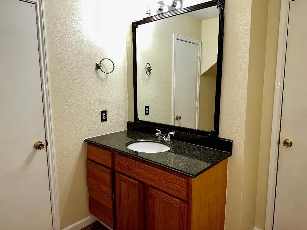 1375 Hitchin Lane Channelview, TX 77530