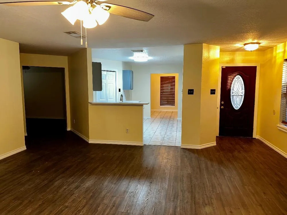 1375 Hitchin Lane Channelview, TX 77530