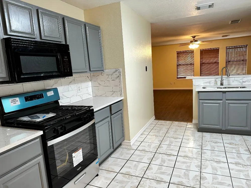 1375 Hitchin Lane Channelview, TX 77530