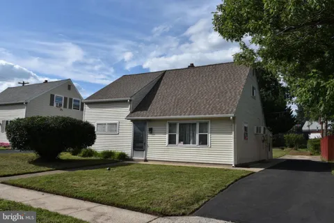 391 W KING STREET