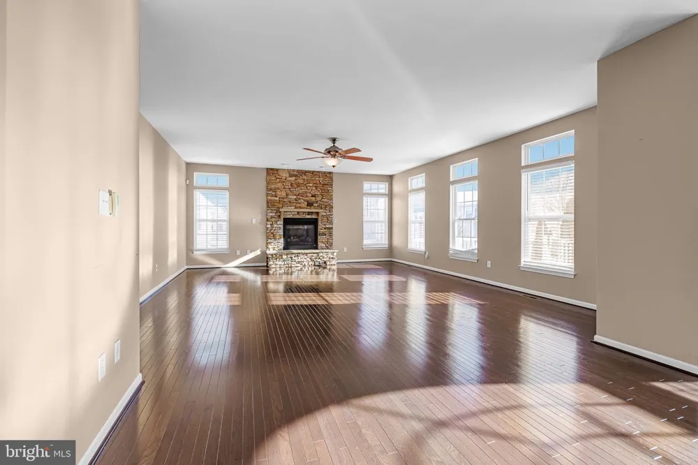 206 MARKHAM COURT Smyrna, DE 19977
