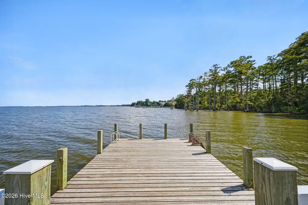102 Blue Heron Cove Moyock, NC 27958