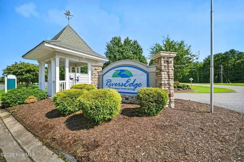 102 Blue Heron Cove Moyock, NC 27958