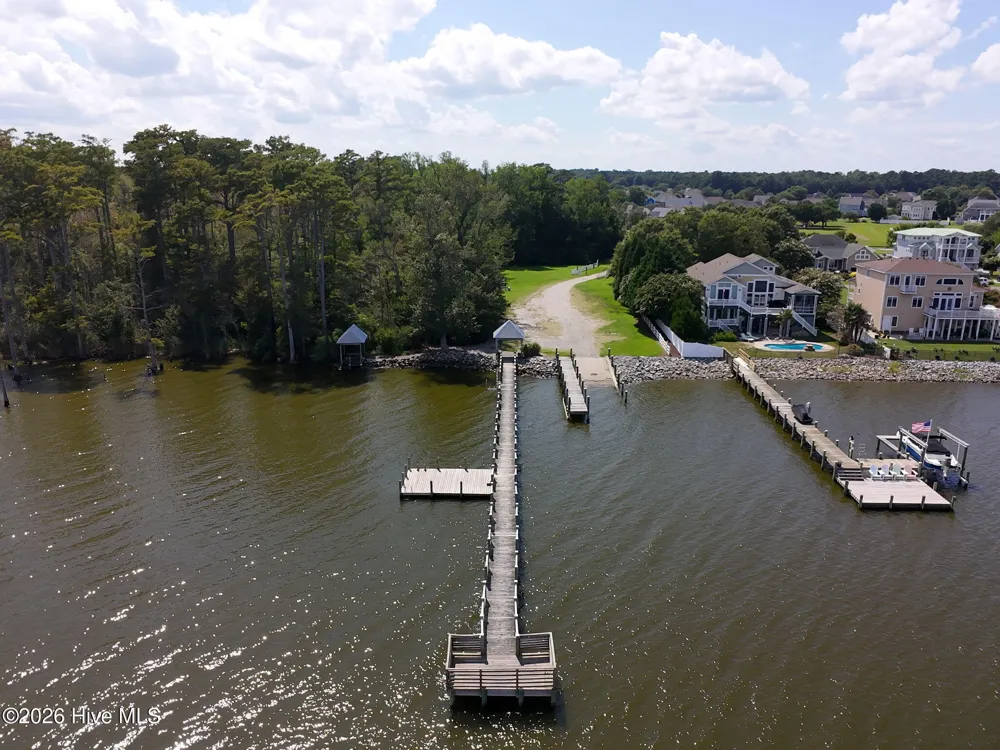 102 Blue Heron Cove Moyock, NC 27958