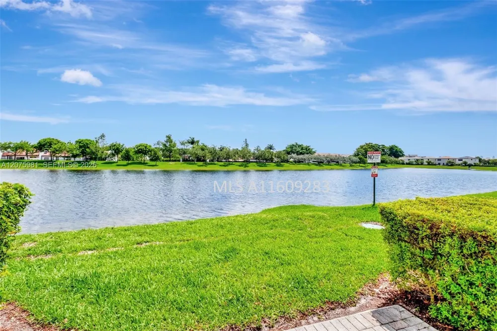 465 NE 194th Ter #465 Miami, FL 33179