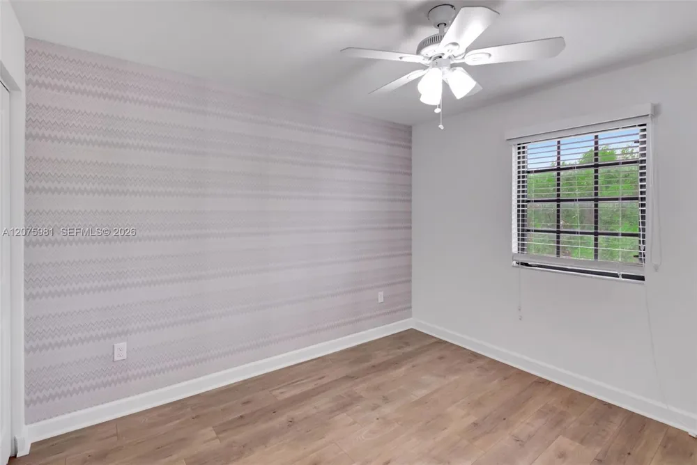 465 NE 194th Ter #465 Miami, FL 33179